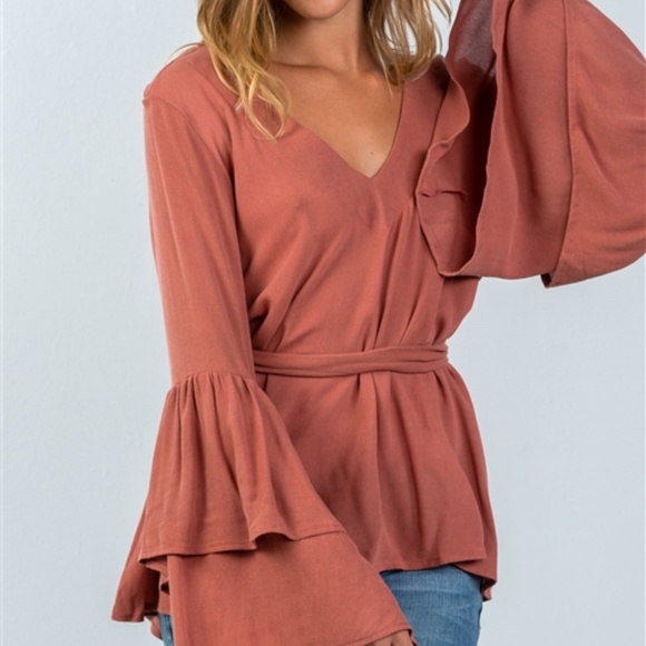 Tops - Last 1 ea size! RUFFLED SLEEVED BLOUSE